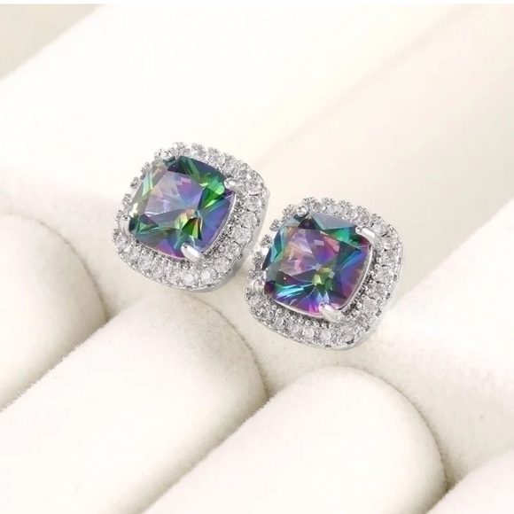 Elegant Silver and Multicolor Stud Earrings - Picture 2 of 8